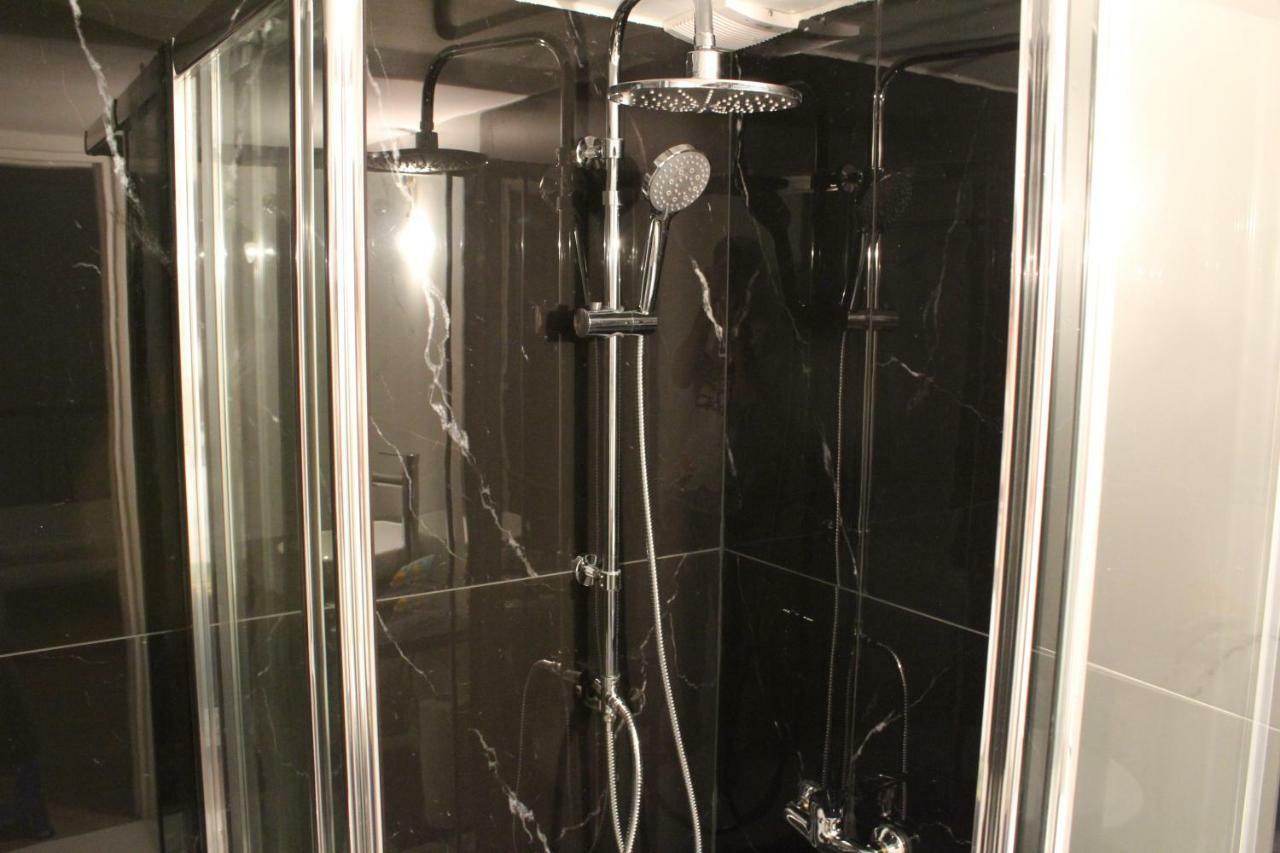La Station Secreta Apartment เอเธนส์ ภายนอก รูปภาพ